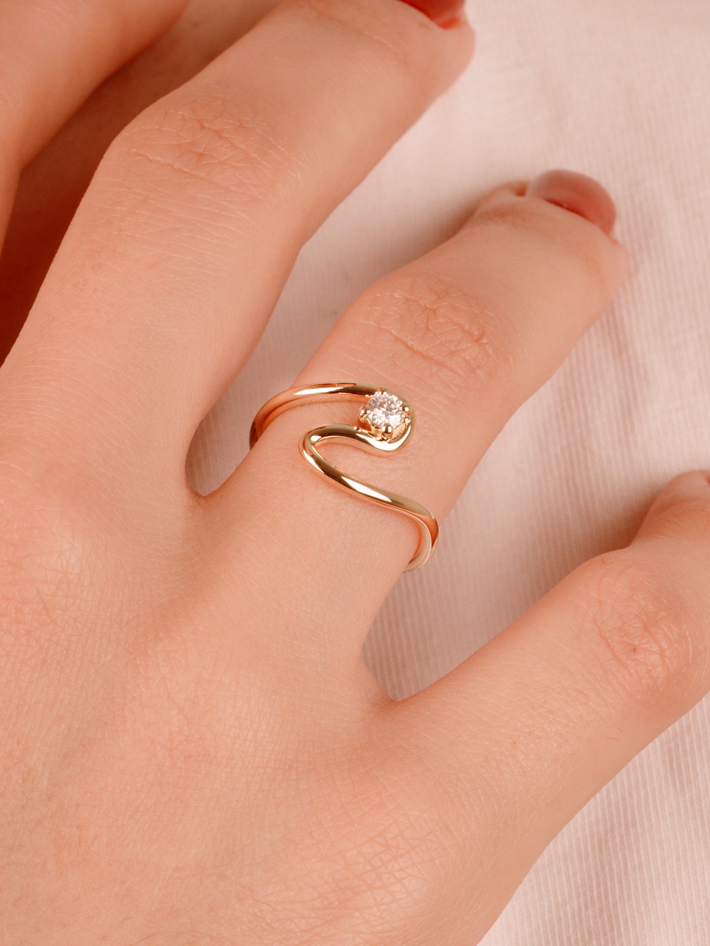 Snake Gold Moissanite Ring – 14K Solid Gold Serpent Ring