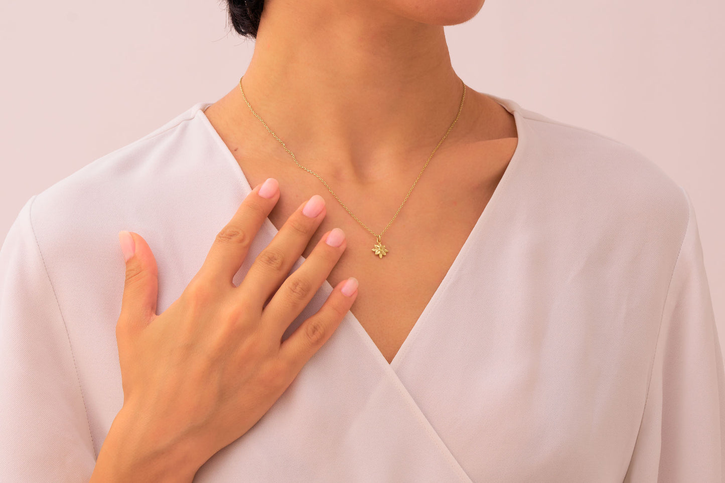 Dainty Citrine Flower Necklace: Minimalist Daisy Jewelry in Silver & Solid Gold Options