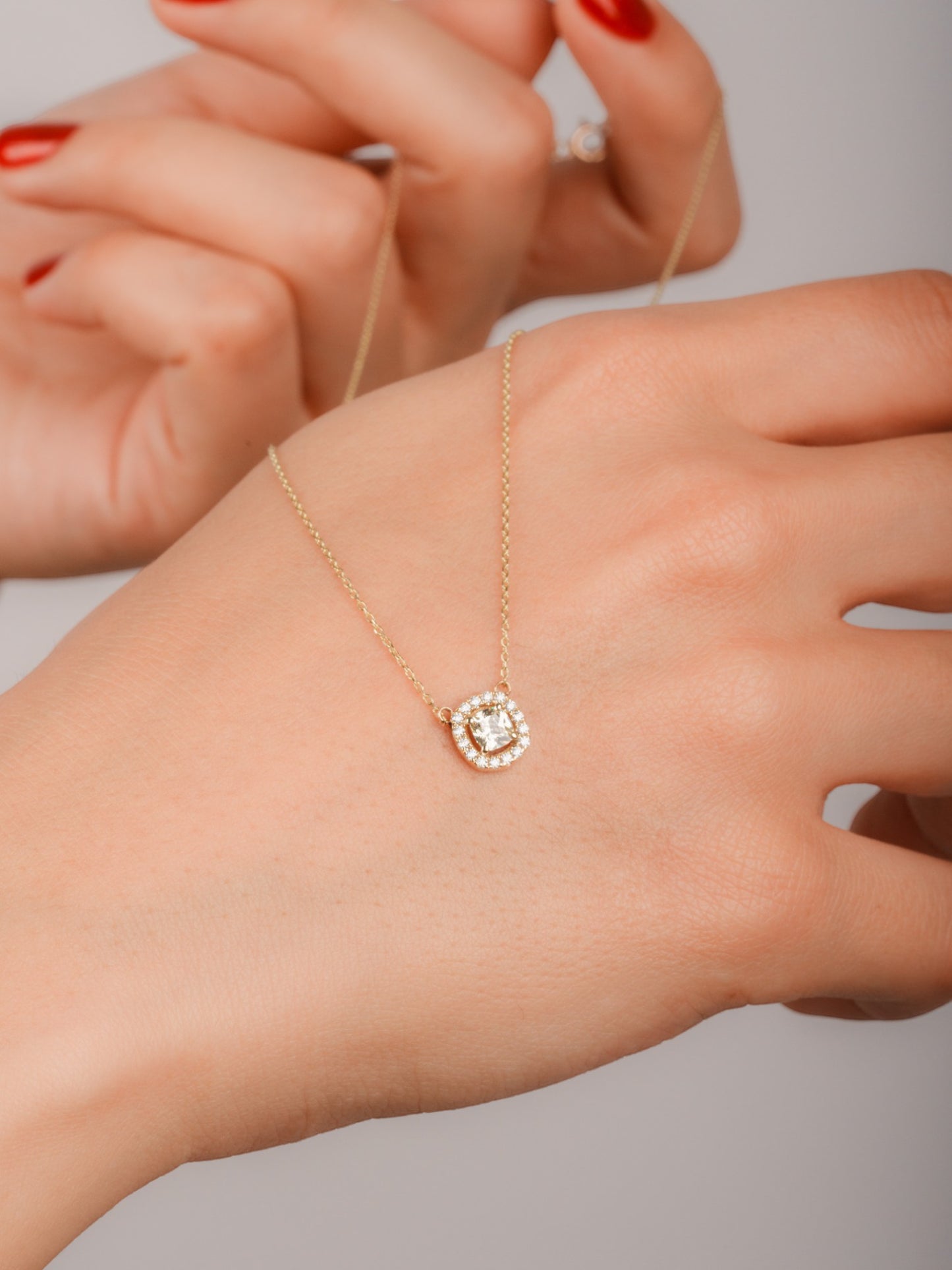 Moissanite Halo Pendant Necklace – 14K Gold Dainty Necklace