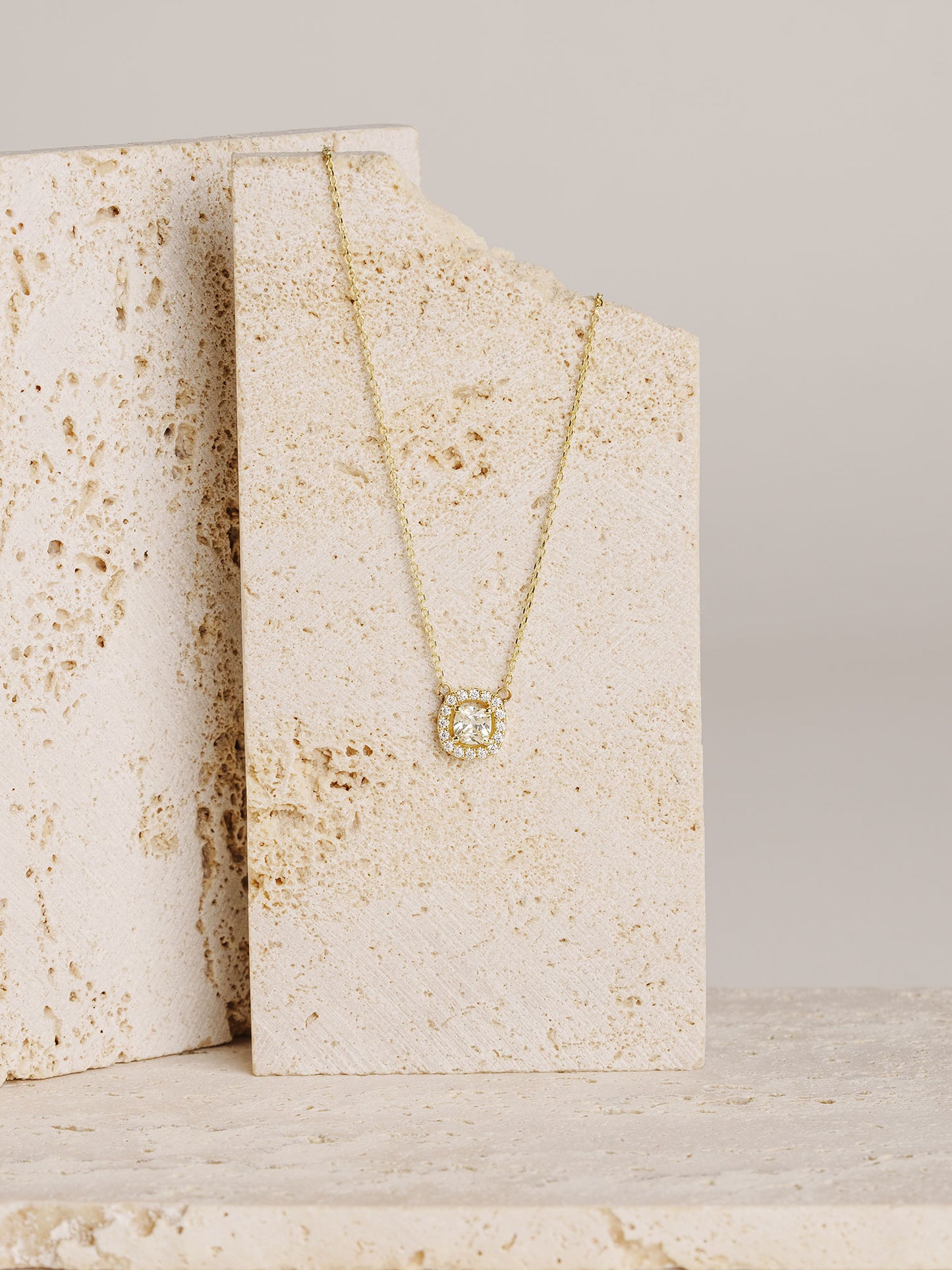 Moissanite Halo Pendant Necklace – 14K Gold Dainty Necklace