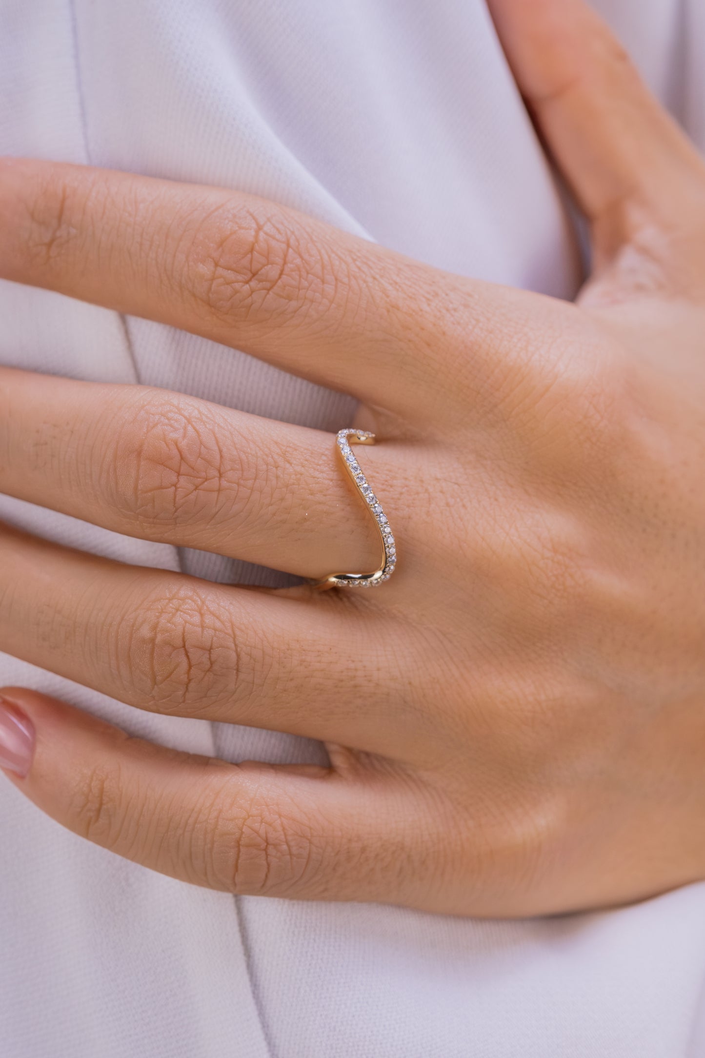 Wavy Pave 14k Gold Ring – Dainty Curved Diamond Band